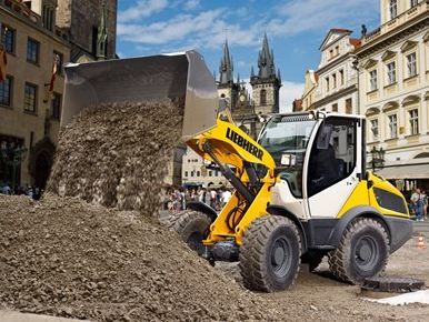 L506 chargeuse sur pneus compacte - stabilité, agilité et visibilité optimales_0