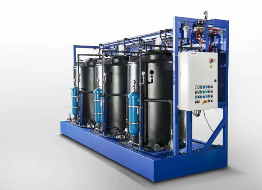 Skid de recyclage des eaux de lavage - 3 réservoirs de 1500 L avec système de contrôle de niveau haut et bas_0
