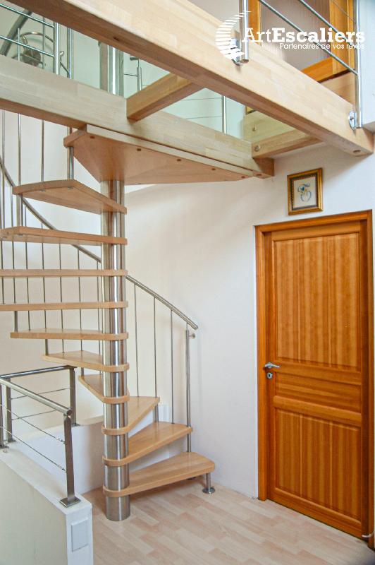 Escalier colimaçon - Fût central - Art Escaliers - marches bois ou métal - garde-corps bois, acier ou inox_0