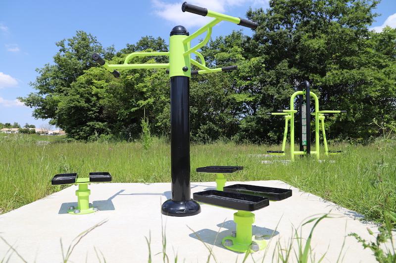 Appareil de fitness en acier galvanisé thermolaqué avec accessoires et application mobile - Gamme Fitness - Détente - LE TRIPLE TWISTER_0