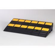 BSR100 - Rampe de trottoir Dancop - Caoutchouc haute résistance - 11 kg - Capacité 40 tonnes - Noir avec film jaune réfléchissant_0