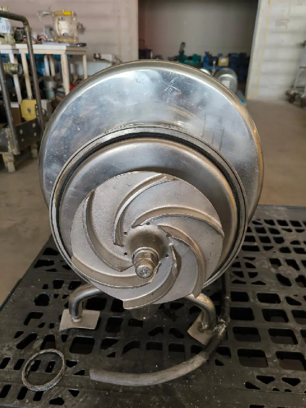 Pompe centrifuge en acier inoxydable 11 kw 2900 rpm - référence                        :                         c8901_0