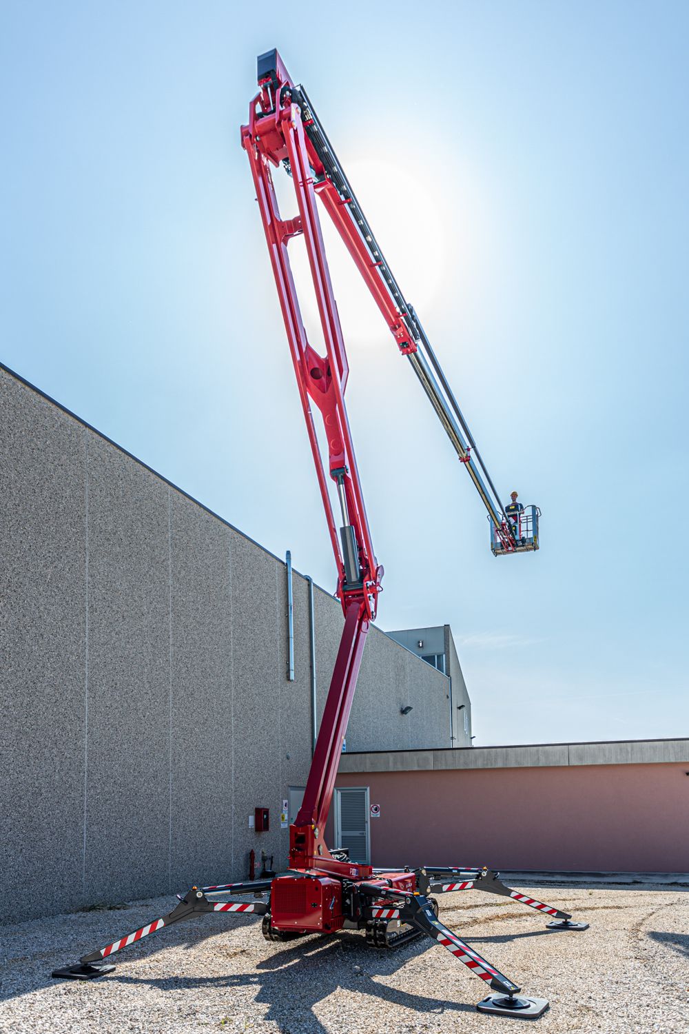 Bi-energy - nacelle araignée - hinowa s.P.A. - capacité nacelle chenillée 230 kg_1