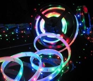 Ruban LED multicolore Magic 5m F.Tech - RGB SMD avec 94 effets lumineux et contrôleur 12V inclus_0