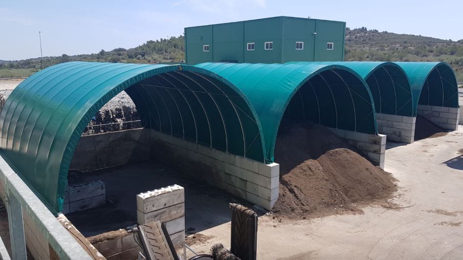 Tunnel de stockage Abristhor Industrie-BTP adaptable sur tous types de sols et sur blocs béton_1