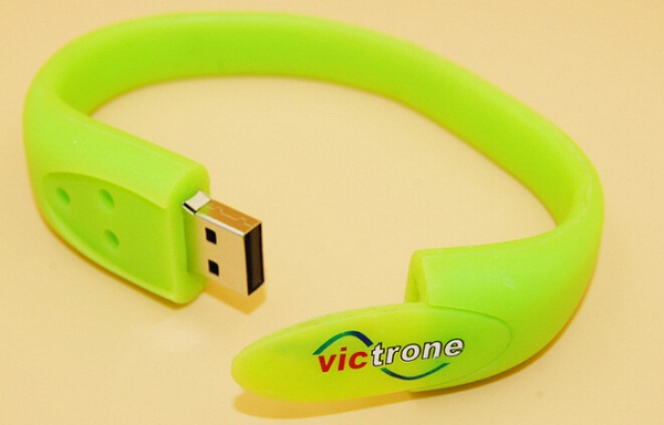 Clé USB bracelet 16Go - PVC - Dimensions 235mm x 22mm x 10mm_0