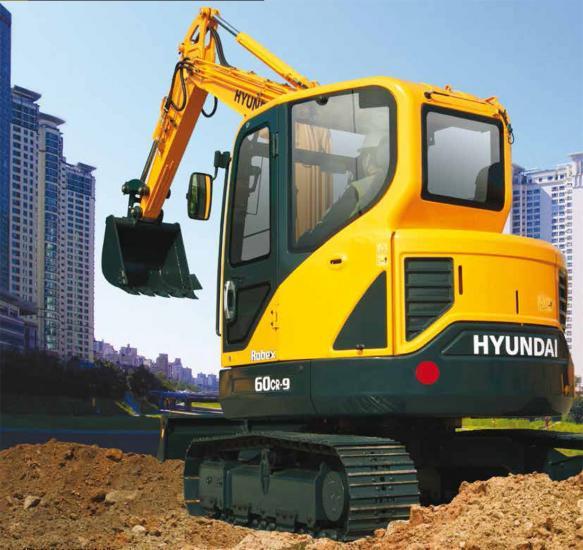 Mini-pelle R60CR-9 Hyundai - compacte et performante_0