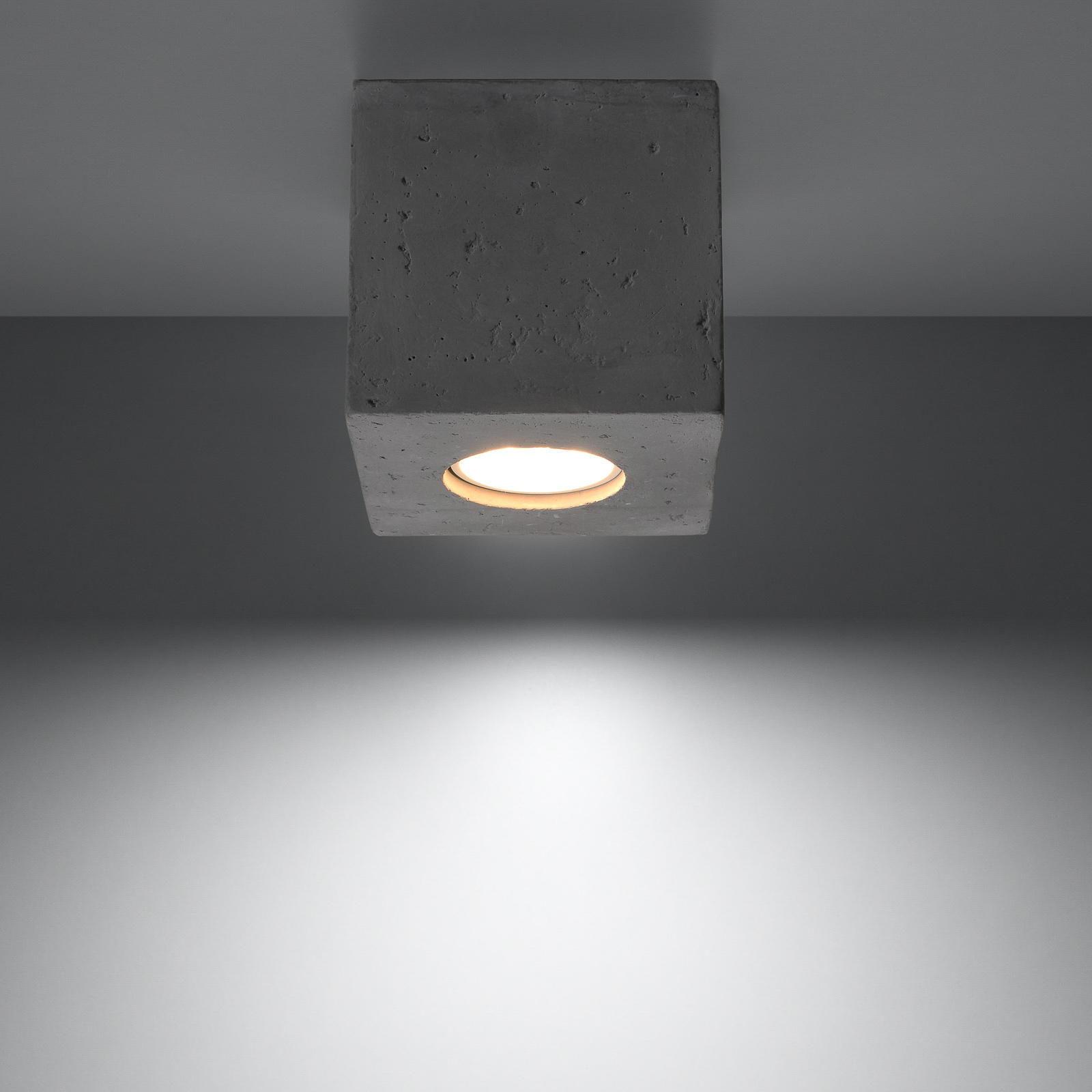 SOLLUX LIGHTING PLAFONNIER ARA COMME CUBE EN BÉTON 10CM X 10CM