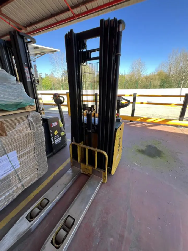 Empileur électrique atex miretti yale cat 3g - référence                        :                         c13171_0