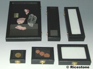 3F) COFFRET 14X23 CM OBJETS MINCES.