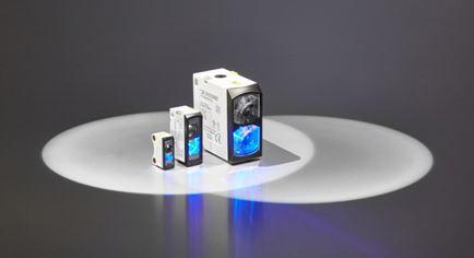 Capteur de proximité F 10 BlueLight - Détection fiable pour objets sombres et transparents_0