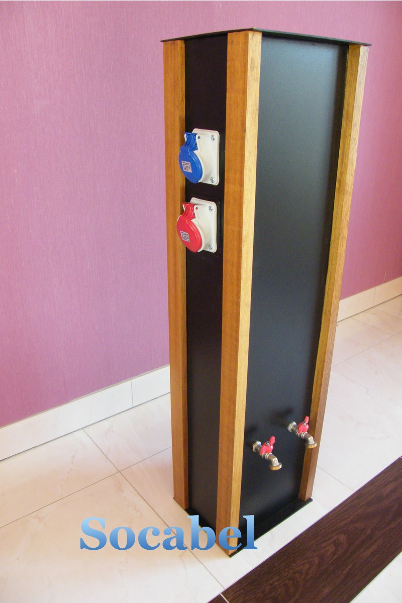 Borne électrique étanche IP30 pour showroom - H1200mm x L230mm x P180mm - Modulaire et personnalisable_0