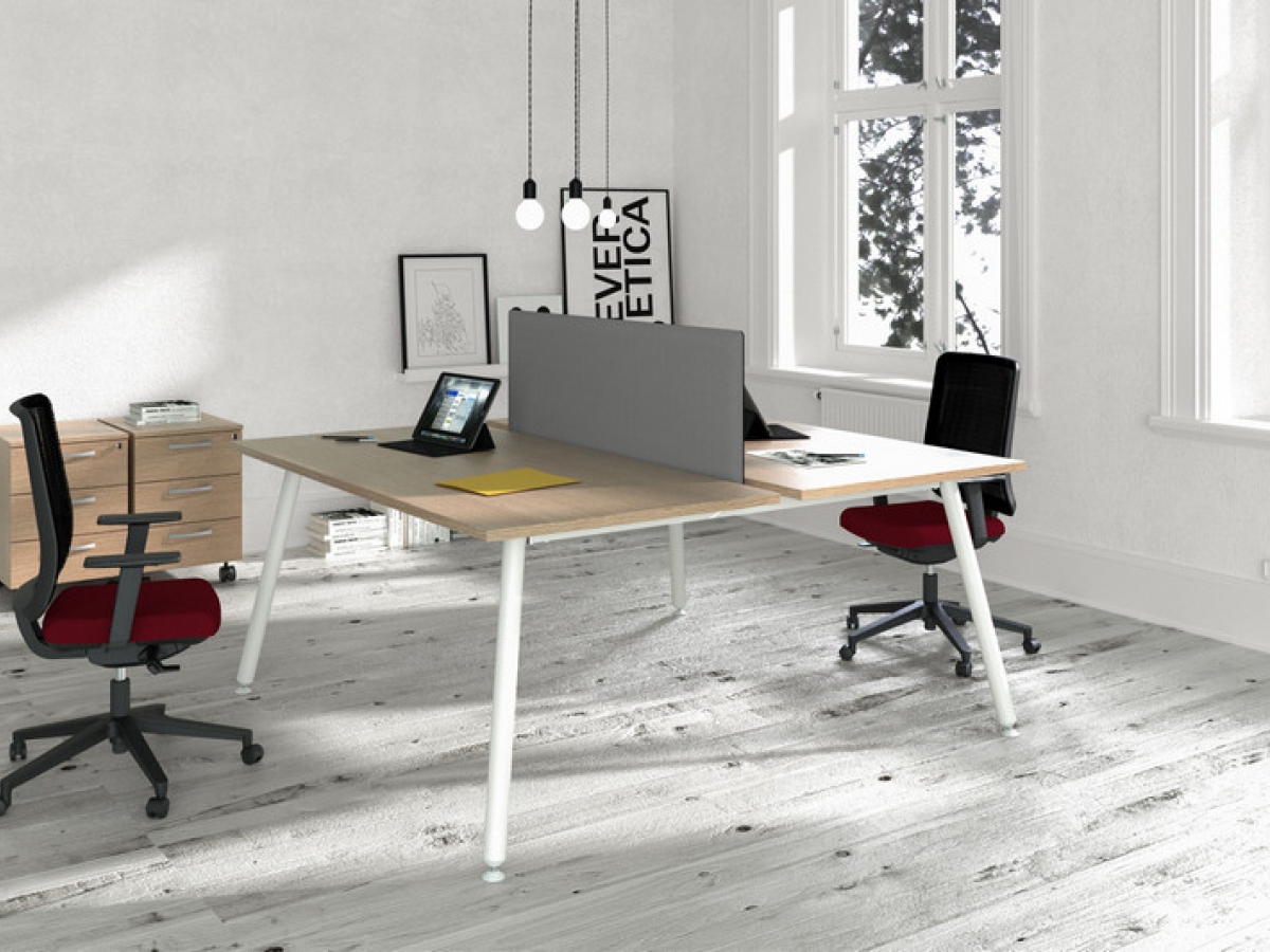 Bureaux bench avec option séparation frontale - EASY - design contemporain et finitions modernes_0