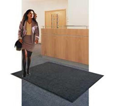 Tapis d'accueil - design élégant et durable_0