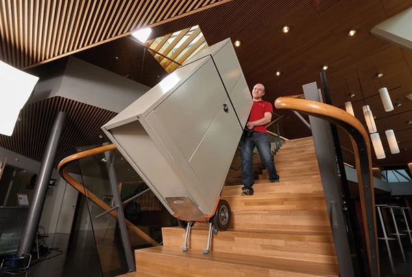 Diable électrique 160 kg pour mobilier de bureau - CARGOMASTER C160 - aluminium, monte escalier avec roues increvables_1