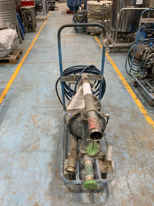 Pompe à membrane blagdon 2b-sa-bb-tts utilisée - référence                        :                         c6336_0