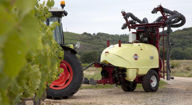 Pulvérisateur Lunis vigne - HARDI - 800 et 1000 L avec pompe à membranes et vannes MANIFOLD_0