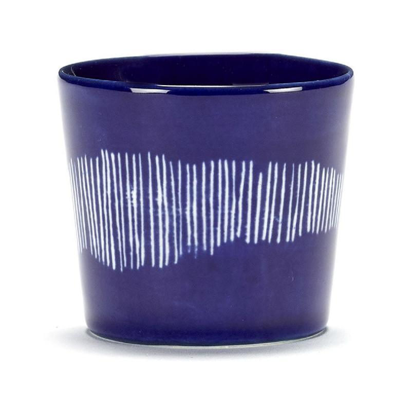 TASSE À CAFÉ ROND LAPIS LAZULI SWIRL - STRIPES BLANCS GRÈS 25 CL 7,5 CM Ø 7,5 CM FEAST BY OTTOLENGHI SERAX