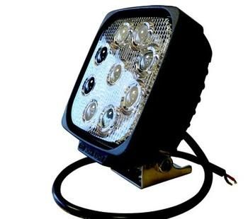 PHARES LED 9 LED - 27W 1700 LM LONGUE PORTEE