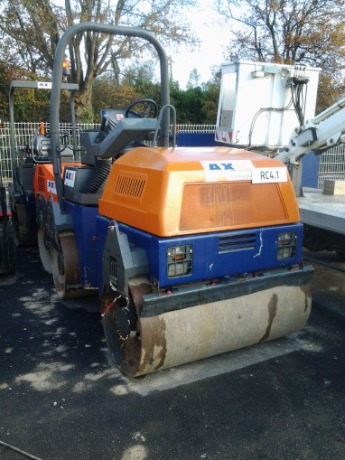 Cylindre 140 - Compacteur vibrant 4T5 avec arrosage, faible bruit et pollution_0