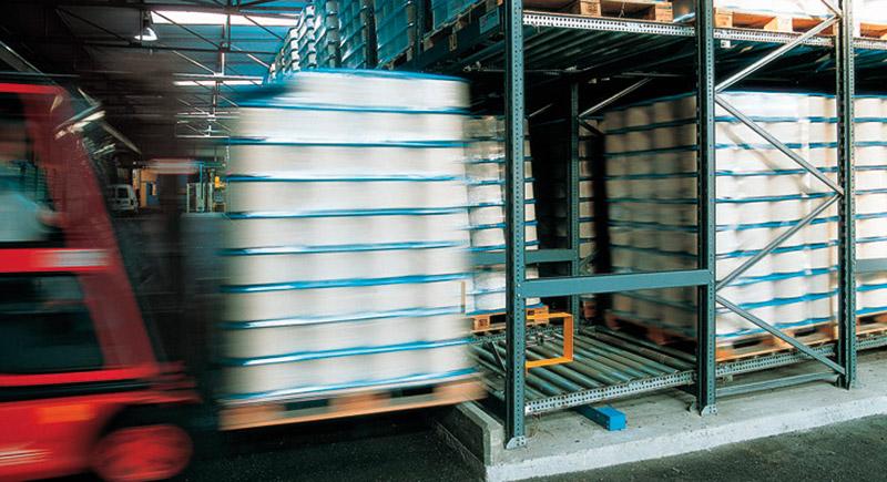 Rayonnages dynamiques à gravité lourde - stockage à haute densité_0