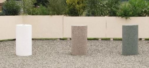 Borne en béton pour trottoir et parking - Sacoue - avec options antigraffiti et anneau pour chaîne - Diamètre 37 cm, Hauteur 70 cm, Poids 160 kg_0