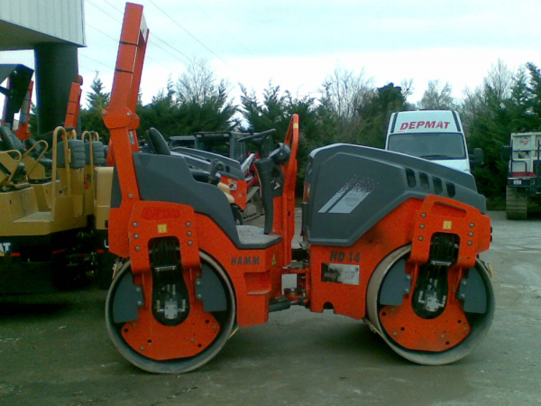 Rouleau compacteur - cylindre tandem articulé 140 avec plateforme ergonomique_0