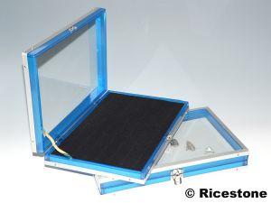 1A) COFFRET 63 BAGUES ECRIN BIJOUX CORPS BLEU, 20X30 CM