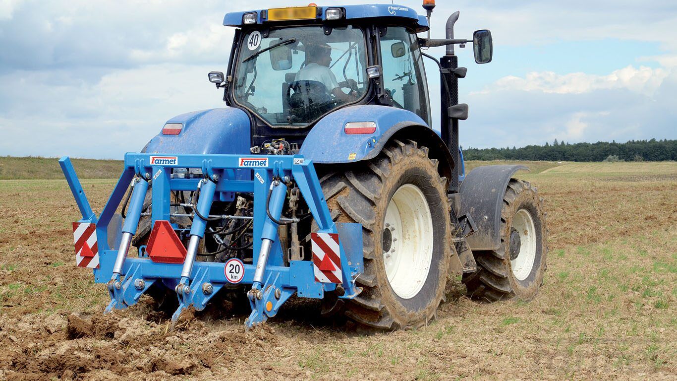Krtek - cultivateur agricole - Farmet a.S - largeur de travail 2200 à 4400 mm - profondeur de travail 40 à 60 cm_0