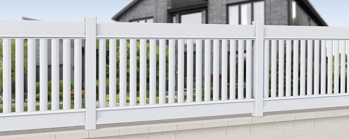 Clôture PVC CL 10 C - Type claire-voie - Barreaudage vertical par lames PVC - CG Pro_0