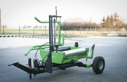 1504 - Enrubanneuse agricole Zagroda sp. Z o.O. Sp.K - 950 kg - Bras hydraulique, table à 4 rouleaux et autostop_0