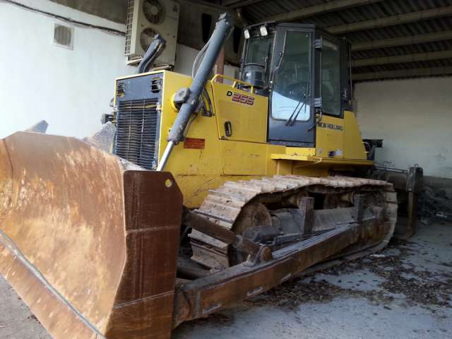 Bulldozer new holland d-255_0