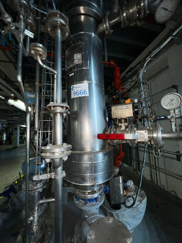 Condenseur tubulaire en acier inoxydable d'occasion 4 m2_0