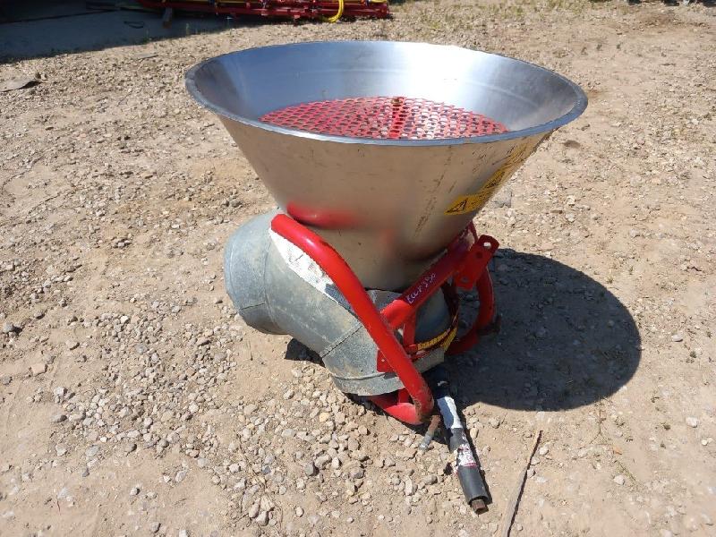 Distributeur d'engrais Rondoni TOY P/160 - Occasion - Épandeur d'engrais et sel, 150 L - Année 2018_0