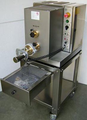 Machine à pâtes - presse 17 kg/h_0