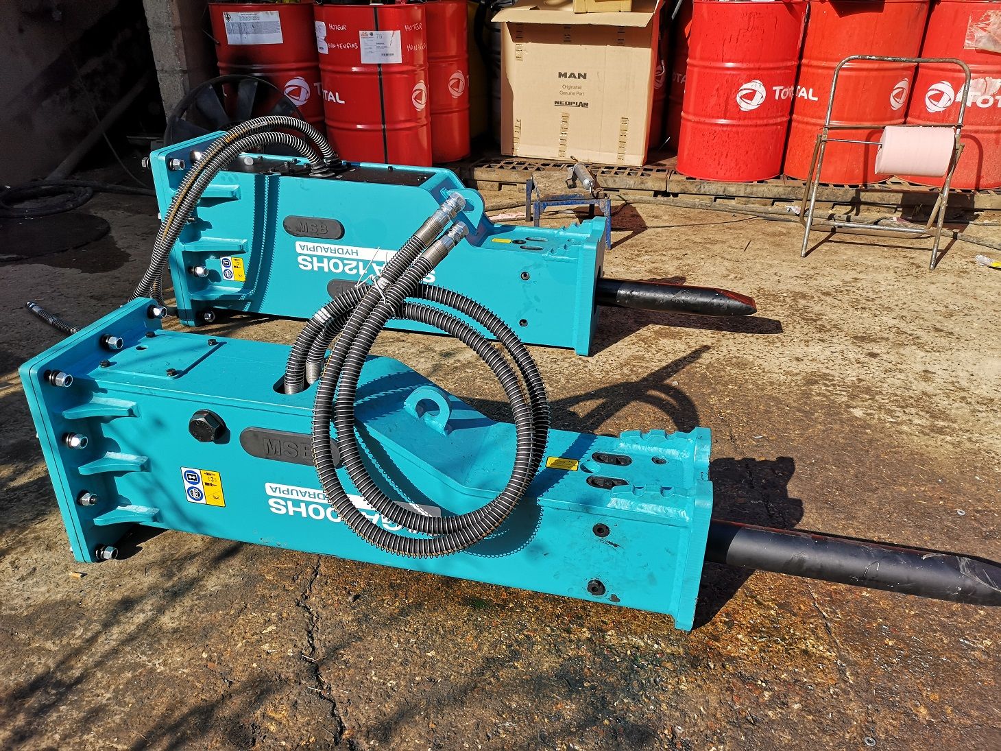 Marteau brh msb 600kg pour pelle de 8 a 12 tonnes garanti 2 ans_0