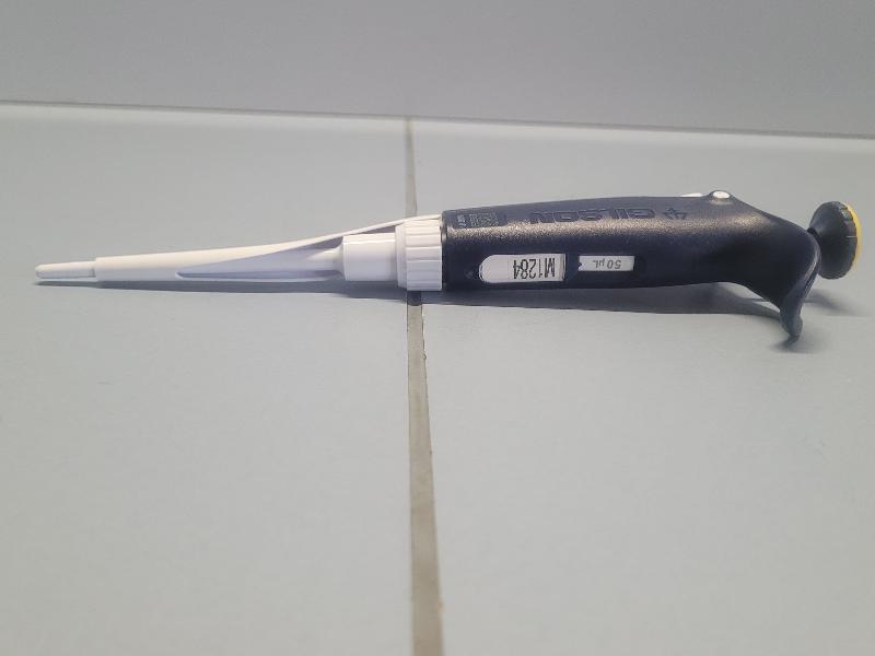 Pipette de laboratoire GILSON PIPETMAN L Fixed 50µl_0