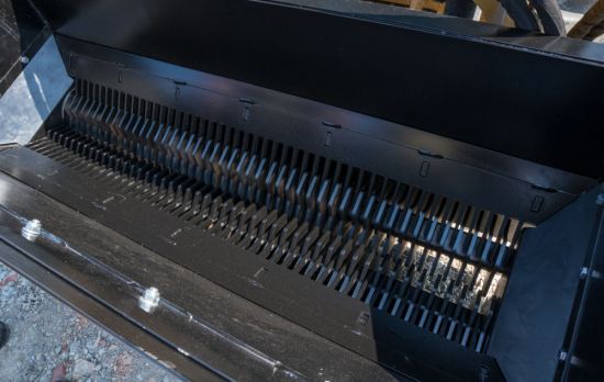 Godet trieur frontal SF - Godets cribleurs - M3 - Poids de 350 à 850 kg - Pour mini chargeur_1