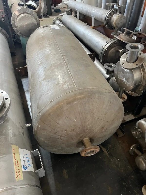 Cuve en acier inoxydable d'occasion 1000 litres_74_0