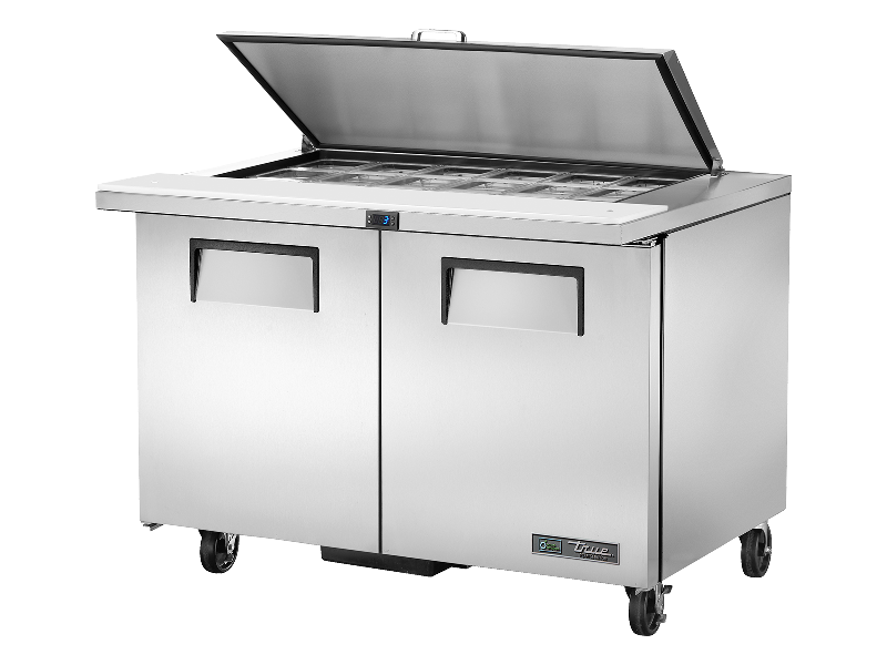 Table de préparation réfrigérée Méga-Comptoir positive avec Couvercle plat 18 bacs GN 1/6 2 portes pleines 340L True_0