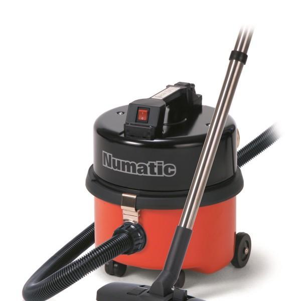 Aspirateur poussière sans prise pour avion AVQ250 Numatic - Construction robuste et filtration haut niveau_0
