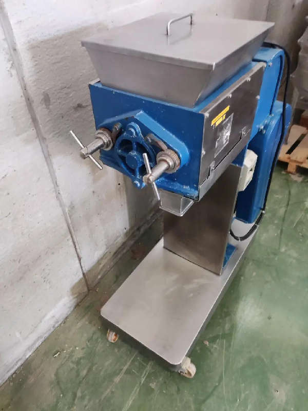 Tamiseur oscillant d'occasion - référence : e8149_0