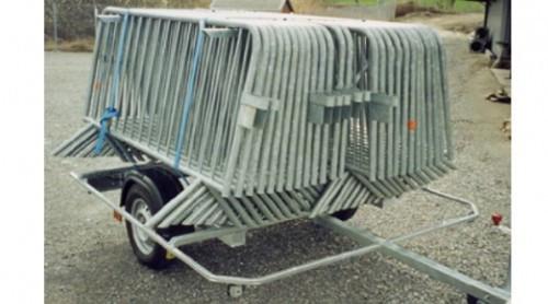 Remorque barrières de police - capacité 40 à 38 barrières - structure galvanisée - essieu Alko 750 kg_0