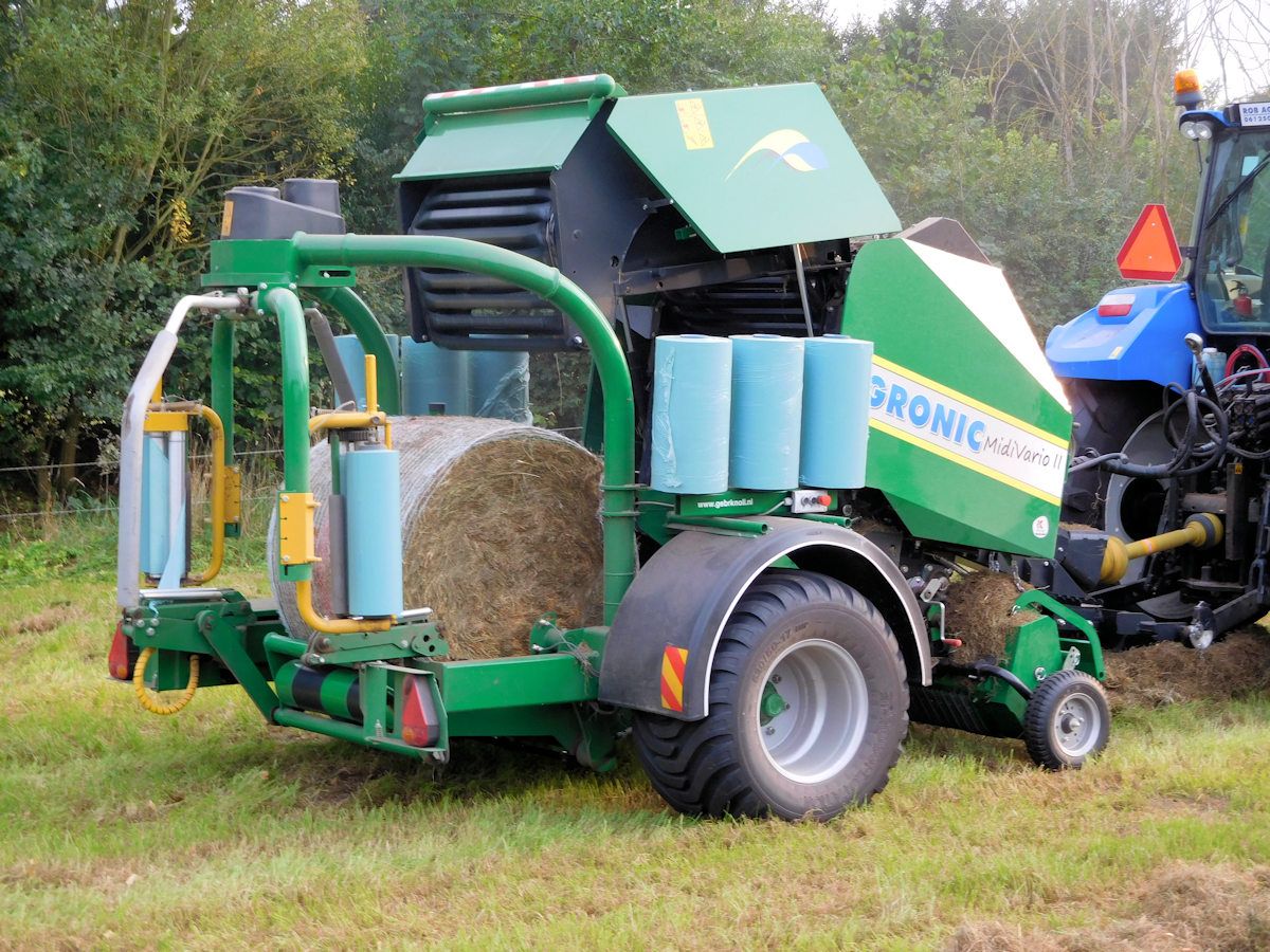 Midivario - presse à balle ronde - agronic - poids de la balle dépend du diamètre 85, 90 ou 100 cm_0