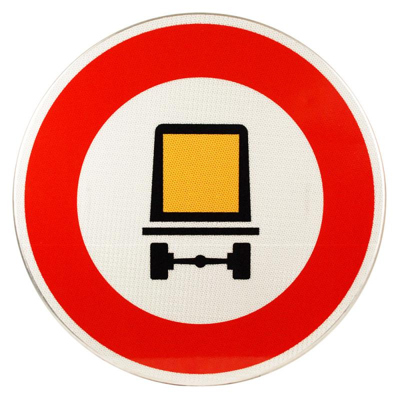 Panneau d'interdiction B18c - Accès interdit aux véhicules transportant des marchandises dangereuses - WP Signalisation_0