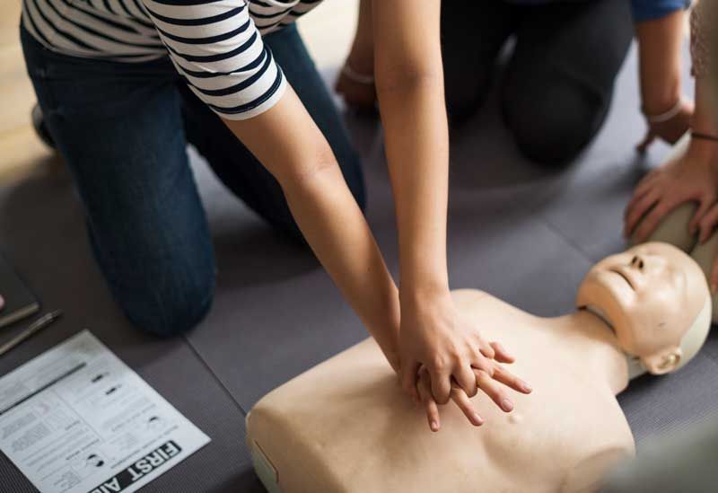 Formation utilisation d'un défibrillateur (dae) et massage cardiaque_0