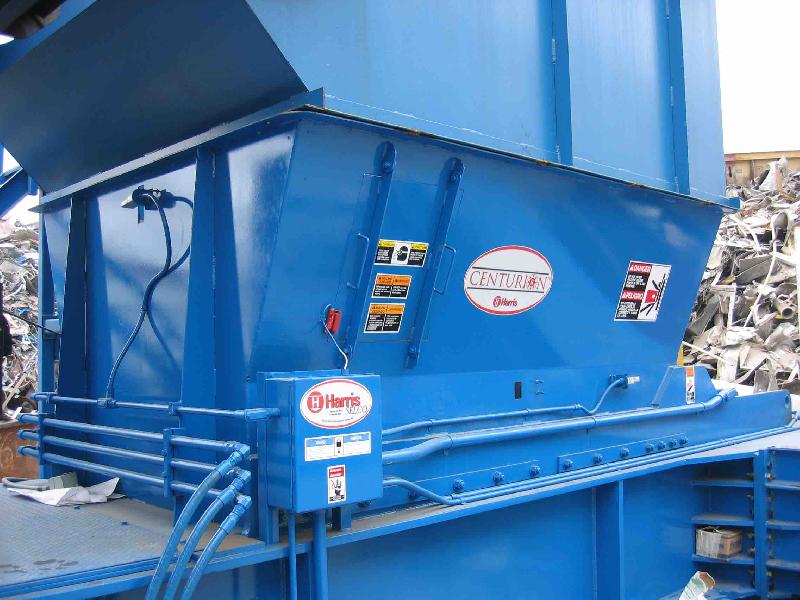 Presse à balles Harris Centurion - 210 tonnes de compression - Balles denses et haut rendement_0