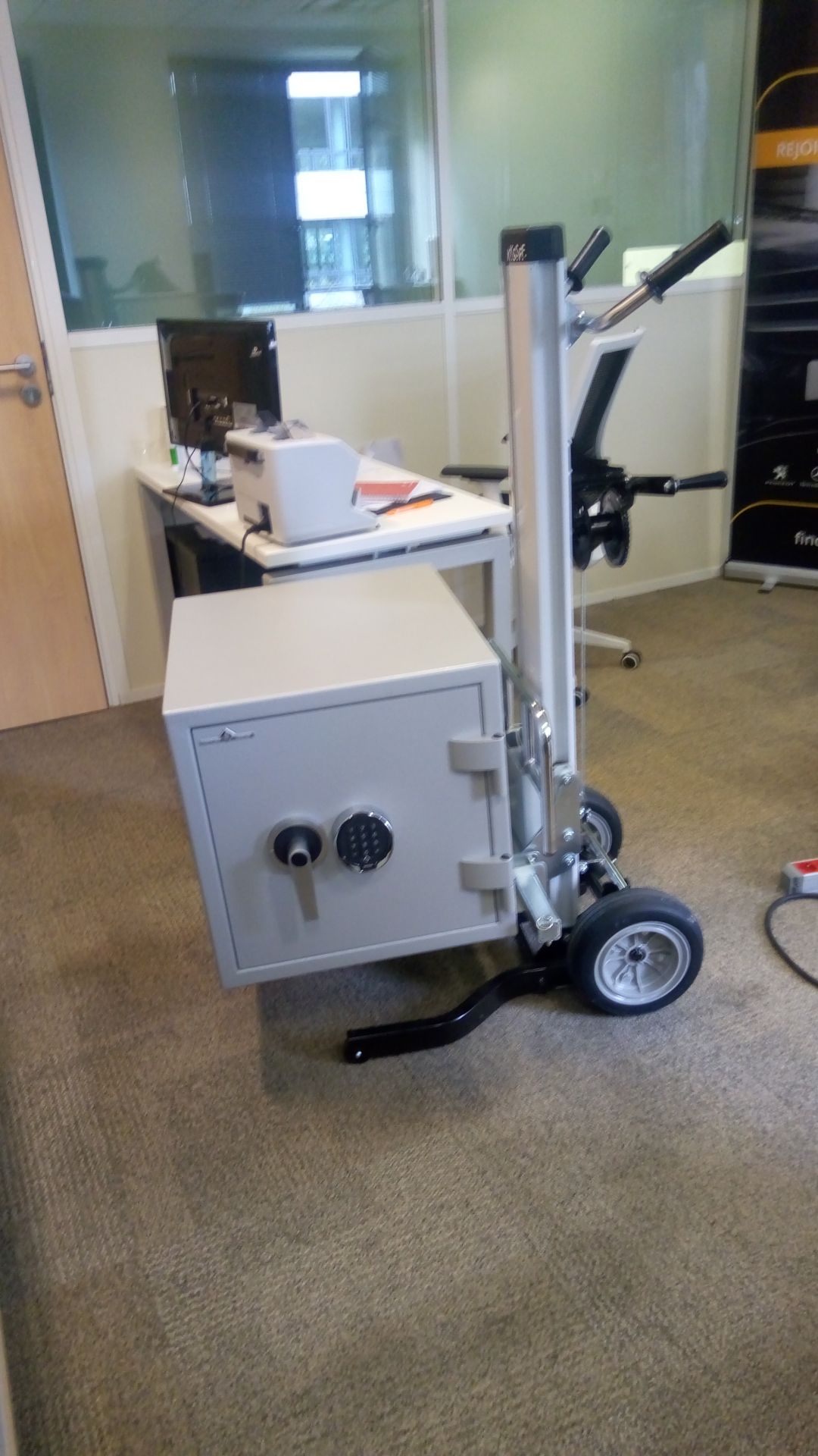 Diable élévateur EGILL - plateau pliant ou fourches démontables - 150 kg à 1m - aluminium compact et résistant_1