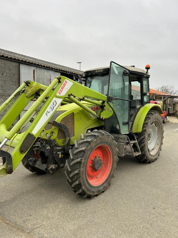 Claas AXOS 340 + chargeur frontal MX FL80 – 115 ch - 4 roues motrices - 2011_0