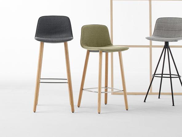 Lot de 2 chaises hautes Varya Tapiz avec pied bois massif repose-pieds et assise tapissée_0